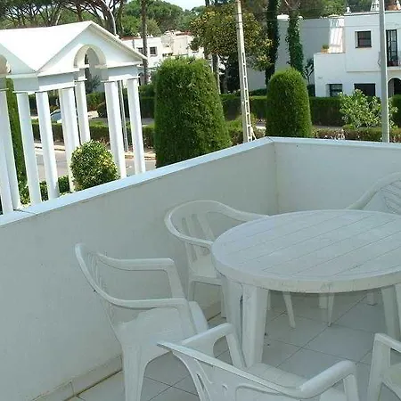 Villa Club *